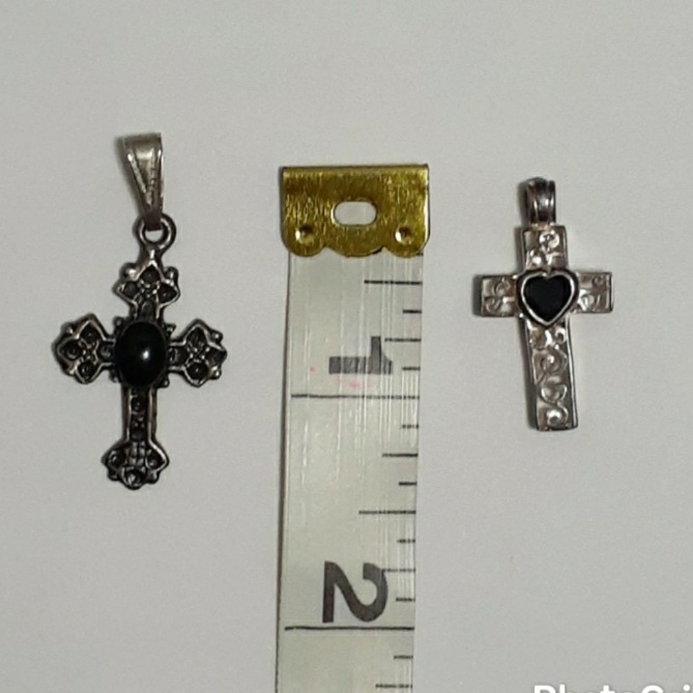 Silver?! / Silverstone & black cross pendants Jewelry  lot of 2 - Picture 3 of 5